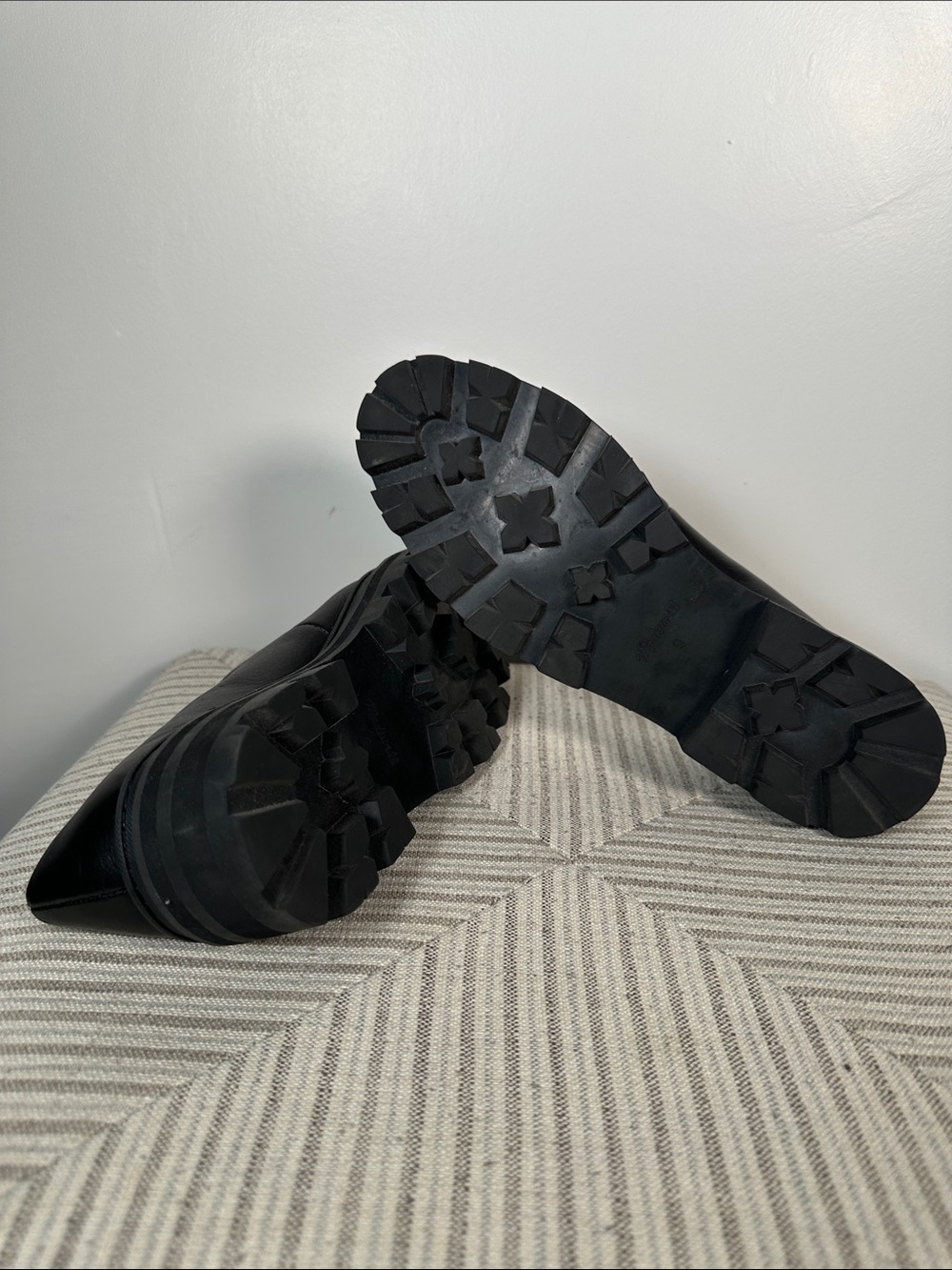Madewell Leather Mary Jane Shoes Size 9 Black Chunky Lug Sole Buckle Flats - Picture 11 of 11